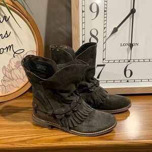 Musse & Cloud Dark Suede Fringe Ankle Boots